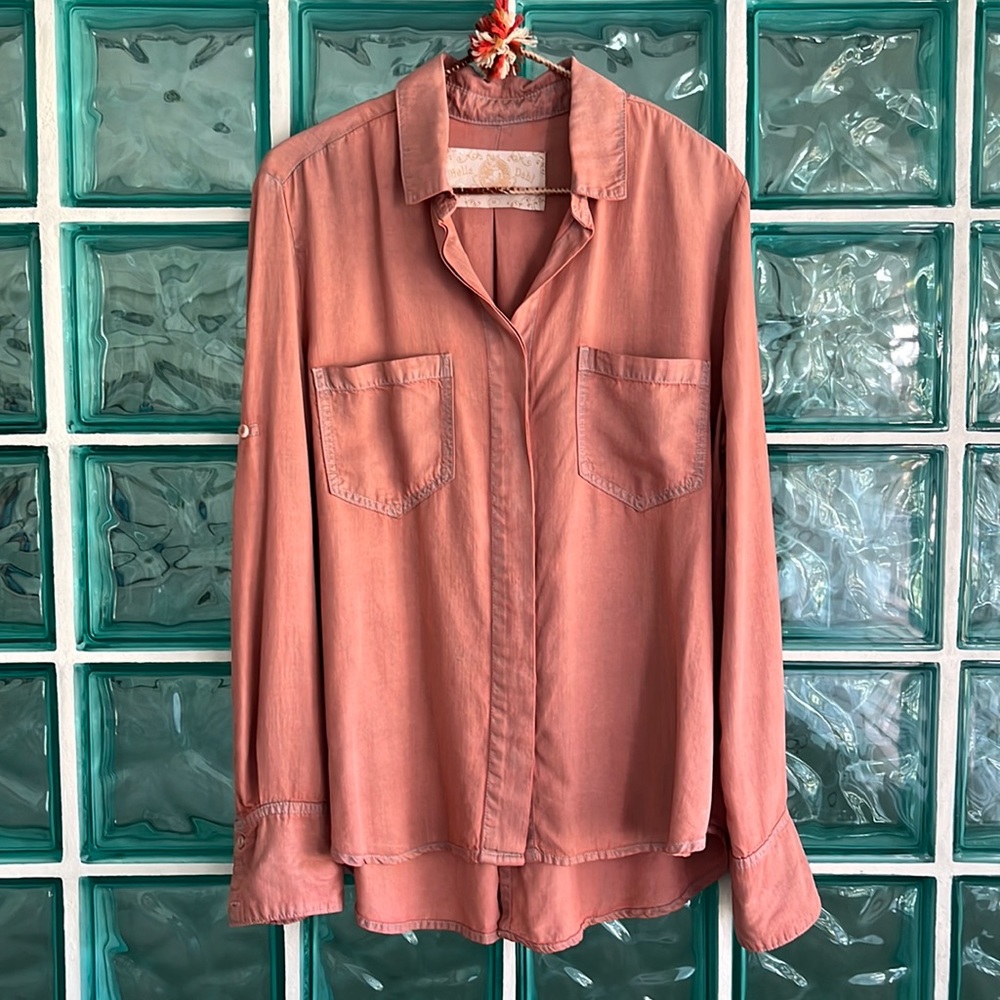 Washed Rose Button-Front Women's Shirt - Casual Long Sleeve Top